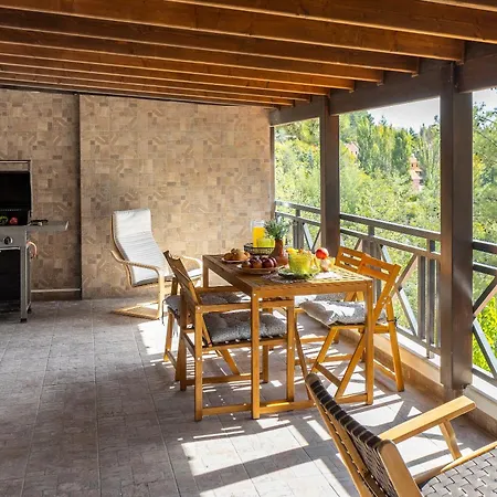 Forest View Villa