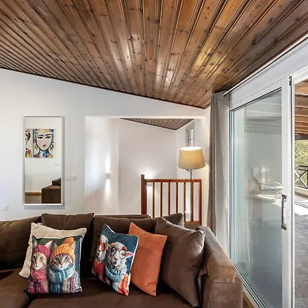 Forest View Villa *
